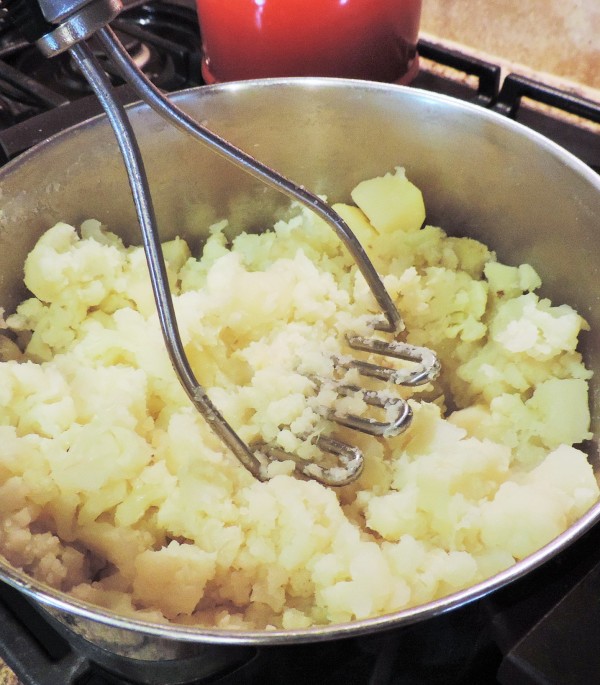 Mashing Cauliflower & Potatoes