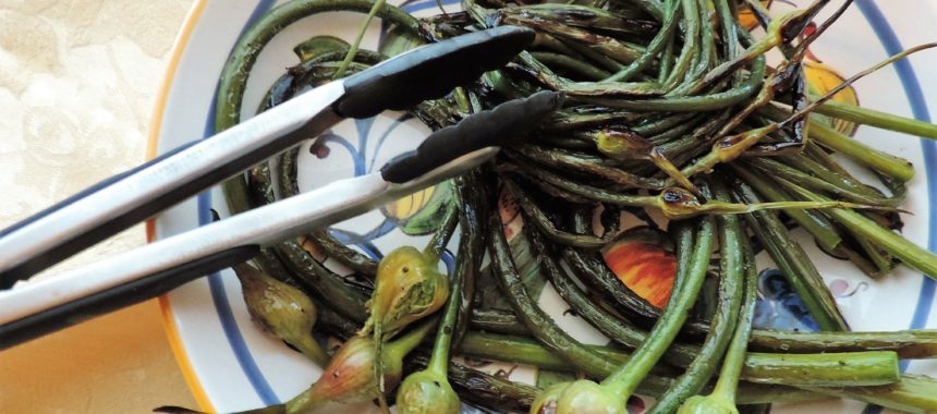 Farmers Market Finds: Grilled Garlic Scapes