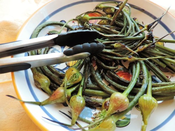 Grilled Garlic Scapes