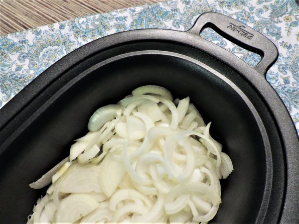 Onions-in-crock-pot